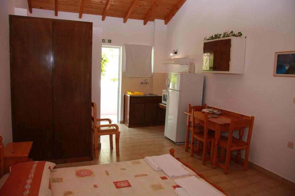 Skevoulis Studios Benitses  Buitenkant foto
